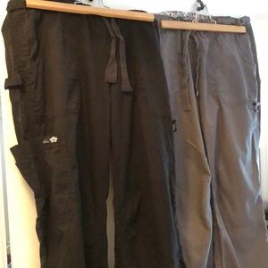2 Medium tall Koi Lindsay gray black scrub pants